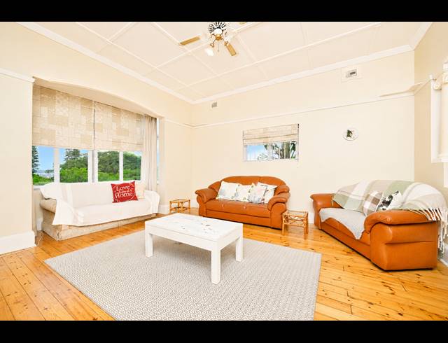 5 BEDROOM HOUSE FOR SALE IN GLENWOOD
